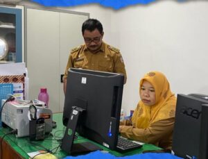 Diskominfo Makassar Tuntaskan Pendampingan TTE bagi Camat dan Lurah Kecamatan Mamajang
