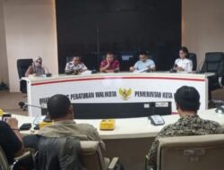 Pemkot Makassar Gelar Rapat Bahas Tarif Parkir, Juru Parkir Pertanyakan Garis Kuning Larangan Parkir di Ruang Ranperda Sipakalebbi