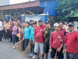 Lurah Mario Pimpin Giat Gerakan Nasional Indonesia Asri Bersama Warga